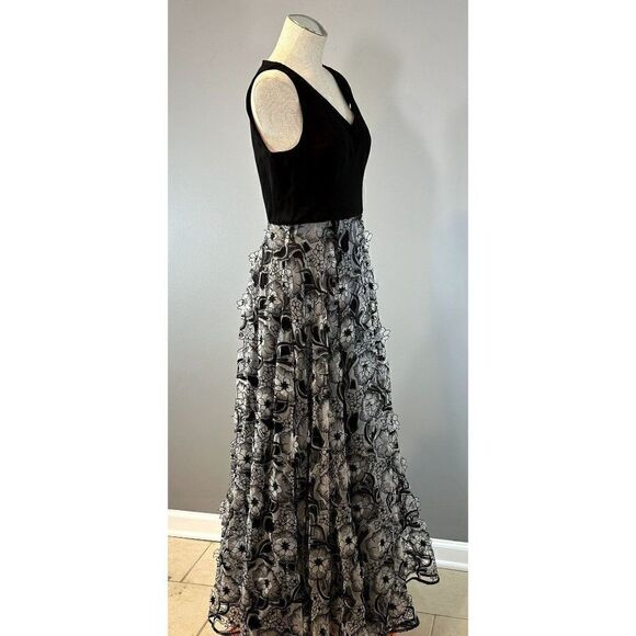 ERIN by Erin Fetherston Floral Gown in Black Size 10 - Picture 2 of 5